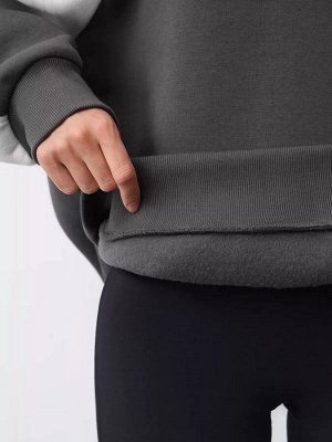Утепленное худи с контрастными вставками