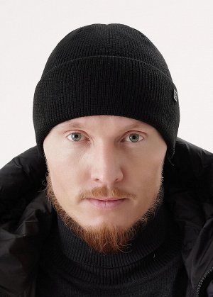 Шапка. Цвет: чёрный