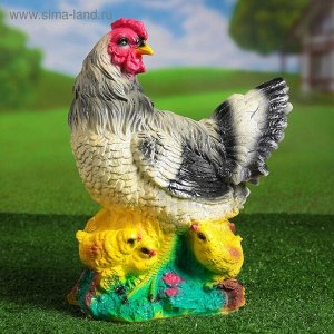 Садовая фигура "Курица с цыплятами" микс