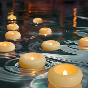 Плавающая светодиодная свеча LED Candle (1 шт.)