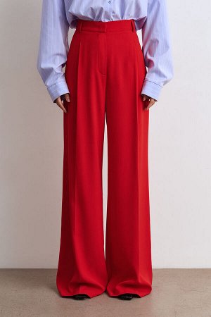 Брюки из костюмной ткани со складками Цвет: красный
