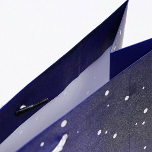 Пакет подарочный новогодний ламинированный «Гордый снеговик», 33x42.5x10 см