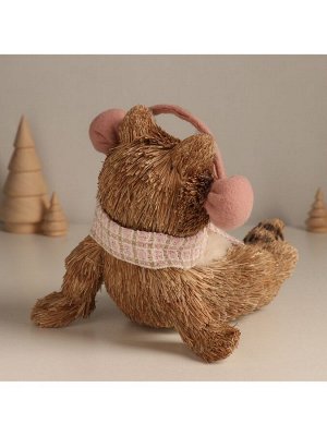Фигурка новогодняя «Лежачий енот в наушниках», 17.5x21x18 см