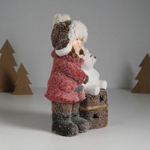 Фигурка светящаяся керамика «Малышка в красном пальто, с мишкой на подарке», 12x6.5x20 см