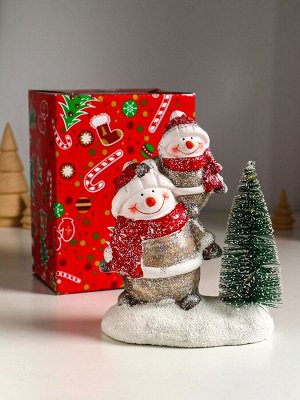 Фигурка светящаяся «Два снеговичка у ёлочки», керамика, 12x7.5x15.5 см