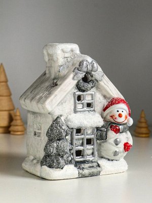 Фигурка светящаяся «Снеговичок у домика», керамика, 11.5x7.5x15.5 см