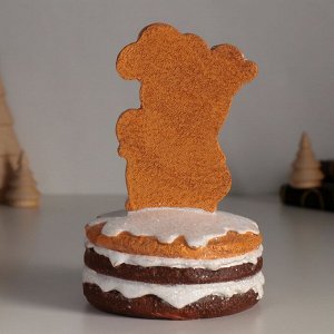 Фигурка полистоун «Снеговик пряничный в глазури, с кексиком», 9x9x14.5 см