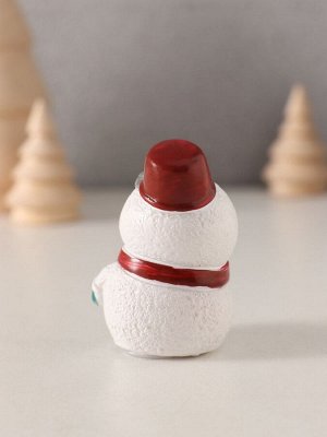 Набор фигурок полистоун «Новогодние персонажи», 4 шт., 2.6x3.3x5 см