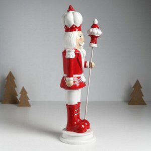 Фигурка полистоун «Щелкунчик в красно-белом мундире, с пикой», 11x11.5x36.5 см
