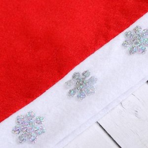 Колпак новогодний «Снежинка» с наклейкой, красный