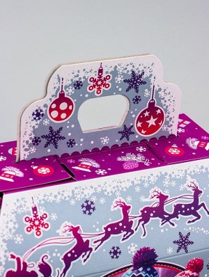 Коробка подарочная новогодняя «Три снеговика» 19.5x17x11 см