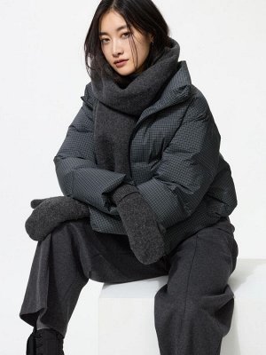 UNIQLO - теплые варежки из пряжи-суфле - 79 DARKPURPLE
