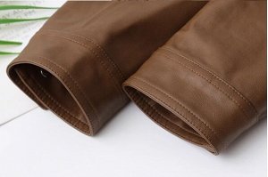 Куртка из иск. кожи с воротником стойкой на кнопках, черный