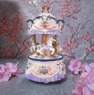 Музыкальная статуэтка карусель, настольная, красивый подарок