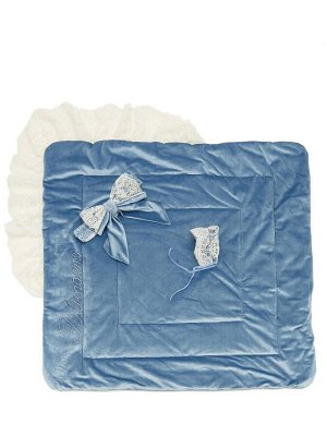 Зимний Конверт-одеяло на выписку "Блюмарим" (голубой с молочным кружевом, стразами и бантом)