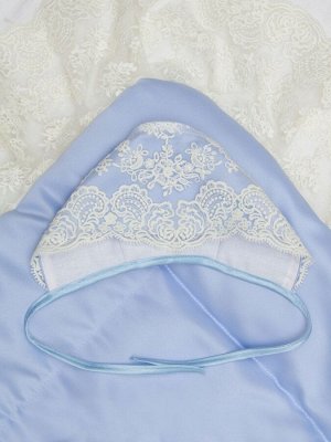 Конверт-одеяло на выписку "Империя" голубой с молочным кружевом и большой короной на липучке
