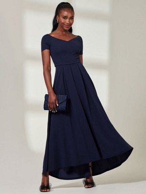Платье макси с открытыми плечами от Jolie Moi Yana
