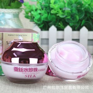 Silk Protein Увлажняющий крем для лица с протеинами шелка 55 g