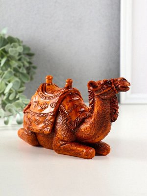 Фигурка полистоун «Верблюд с седлом с сумкой», под дерево, 19x7.2x9.8 см см