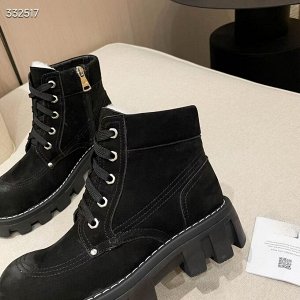 Ботинки женские замшевые зимние