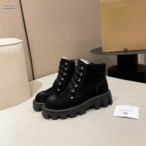 Ботинки женские замшевые зимние