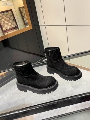Ботинки женские замшевые зимние