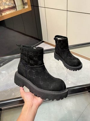 Ботинки женские замшевые зимние