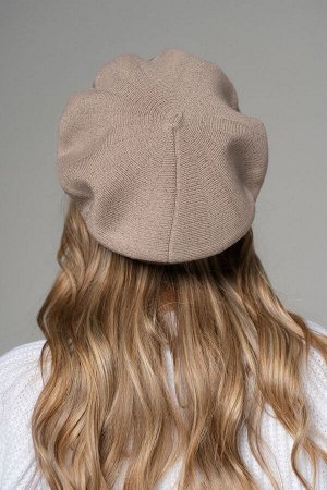 Женский берет