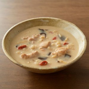 MUJI Chicken & Ginger Soup with Wolfberries - куриный суп с ягодами годжи и имбирём