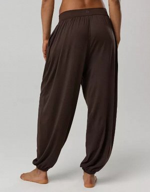 By Aerie The Hugger Go With The Flow Baggy Jogger