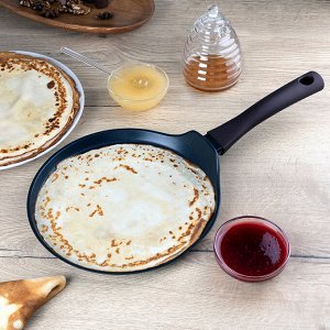 Сковорода блинная с антипригарным покрытием д24см "Аспайр", h1,7см, s3мм, дно д22,4см, s3,3мм, кованый алюминий, бакелитовая ручка с покрытием "soft-touch", темно-фиолетовый, "TalleR" (Китай) Подходит