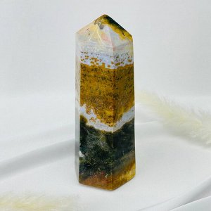 Кристалл из океанической Яшмы