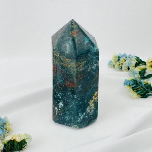 Кристалл из океанической Яшмы