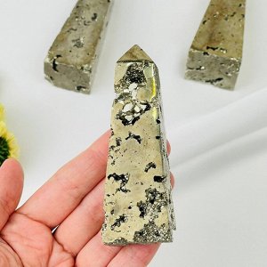 Кристалл из Пирита