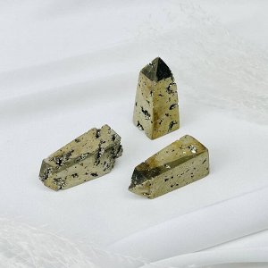 Кристалл из Пирита