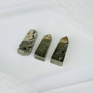 Кристалл из Пирита