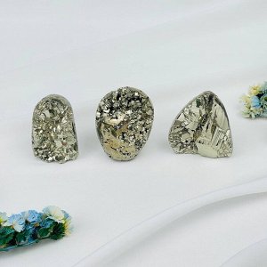 Сростки кристаллов Пирита