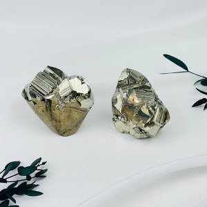 Сростки кристаллов Пирита