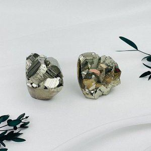 Сростки кристаллов Пирита