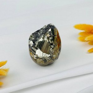 Сростки кристаллов Пирита