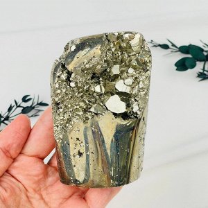 Сростки кристаллов Пирита