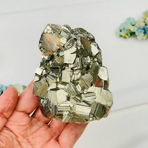 Сростки кристаллов Пирита