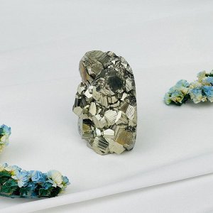 Сростки кристаллов Пирита