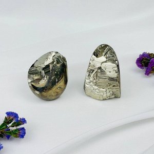 Сростки кристаллов Пирита