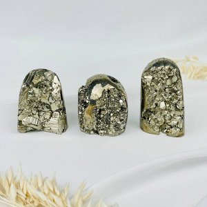 Сростки кристаллов Пирита