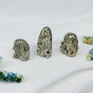 Сростки кристаллов Пирита