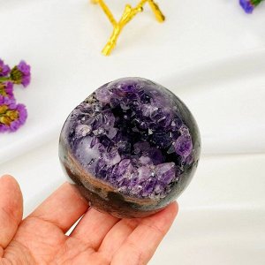 Шар из Аметиста с жеодой
