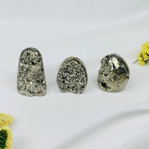 Сростки кристаллов Пирита