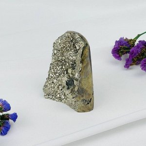 Сростки кристаллов Пирита