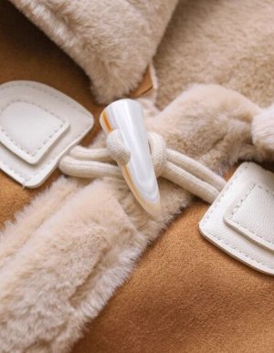 Короткое пальто из иск. меха и замши на пуговицах, коричневый